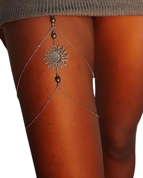 Héméra | Bijou de cuisse avec médaillon Soleil 🟡